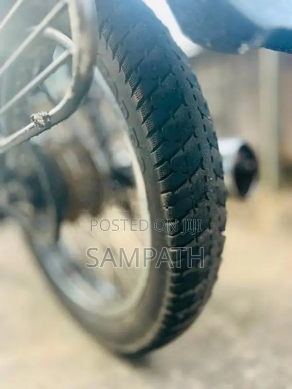 Bajaj CT100 2005