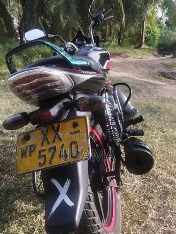 Bajaj Discover 2012