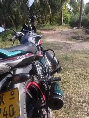 Bajaj Discover 2012