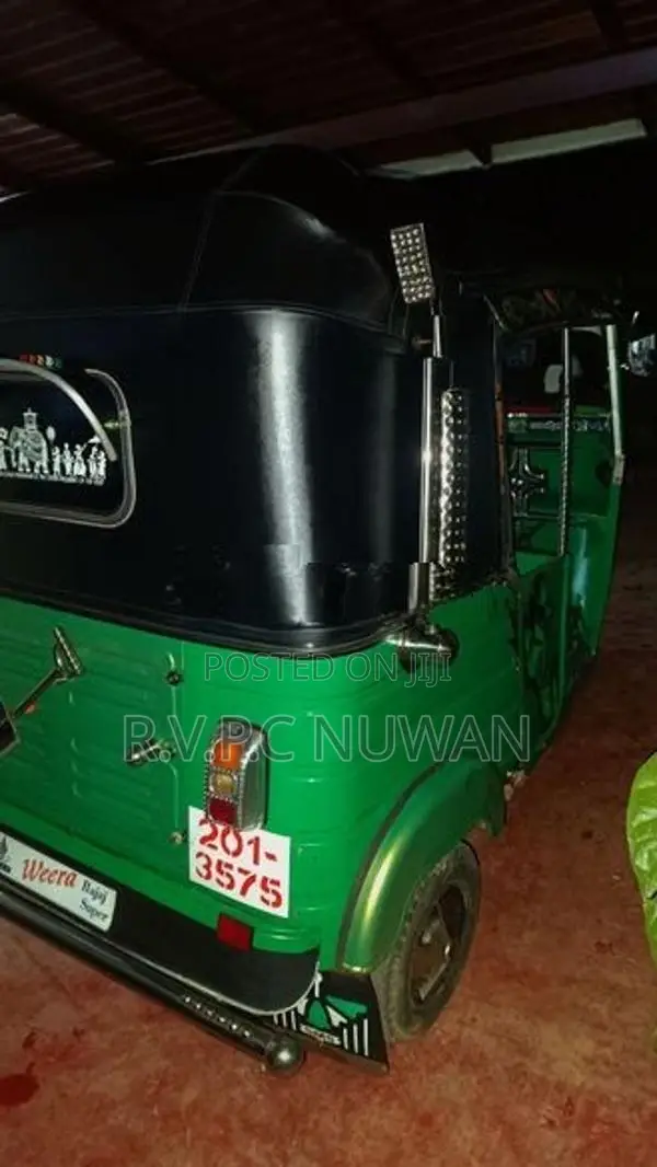 Bajaj RE 1995