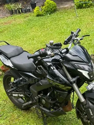 Bajaj Pulsar NS200 2025
