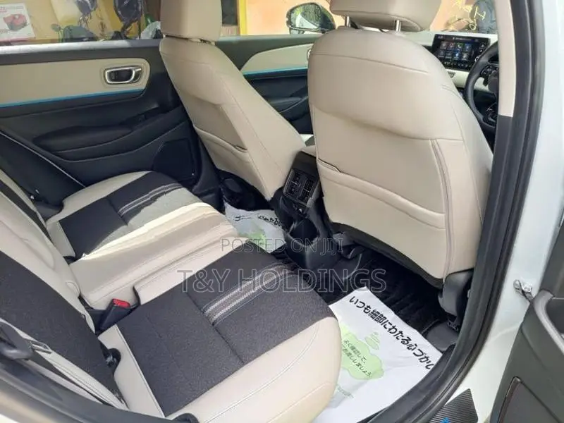Honda Vezel Z Play 2025