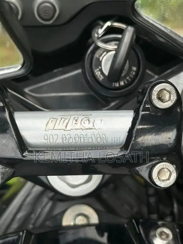 Bajaj Pulsar NS200 2025