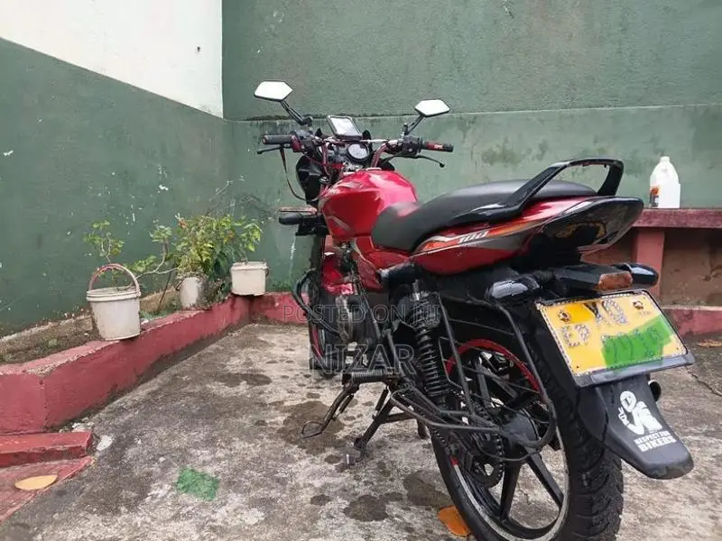 Bajaj Discover 100 2013