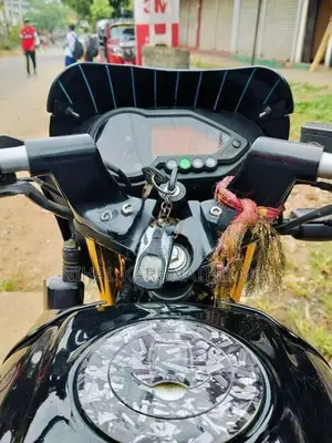 Bajaj Pulsar 150 2015