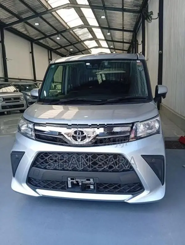 Toyota Roomy x 2023