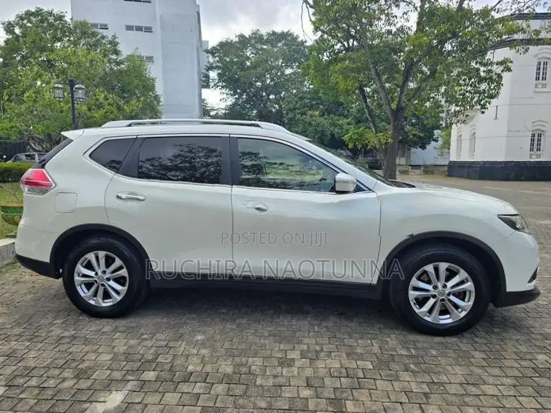 Nissan X-Trail 2014