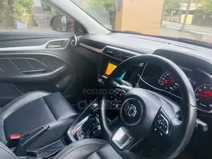 MG ZS 2019
