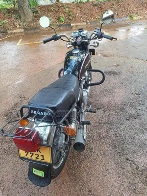 Suzuki GN 125 2025