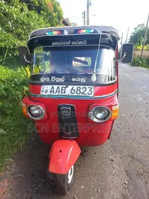Bajaj RE 2012