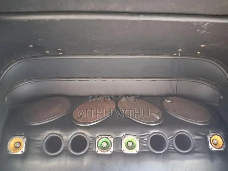 Three Wheel Speaker Box