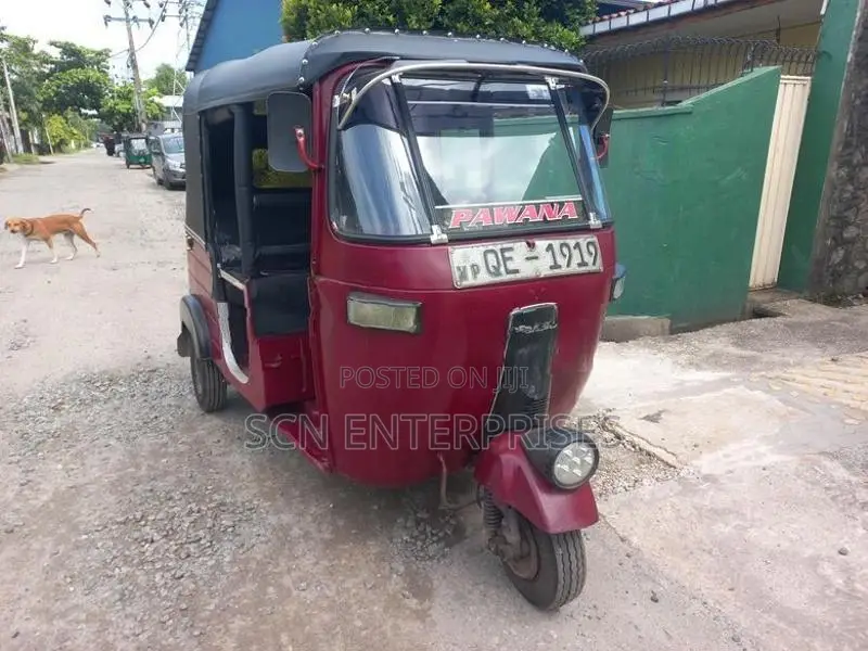 Bajaj RE 2006