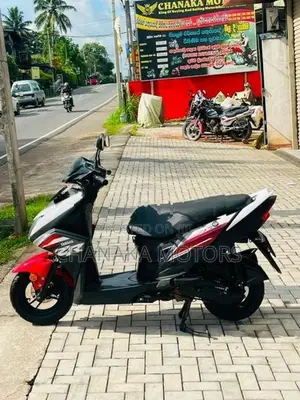 Yamaha Ray ZR 2018