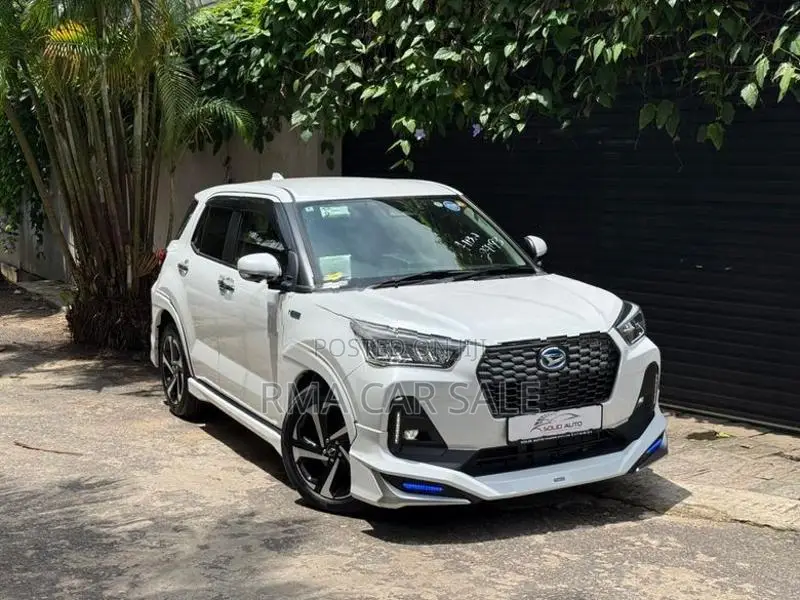 Daihatsu Rocky G Premium Hybrid 2024