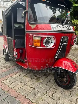 Bajaj RE 2012