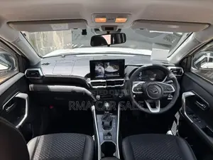 Daihatsu Rocky G Premium Hybrid 2024