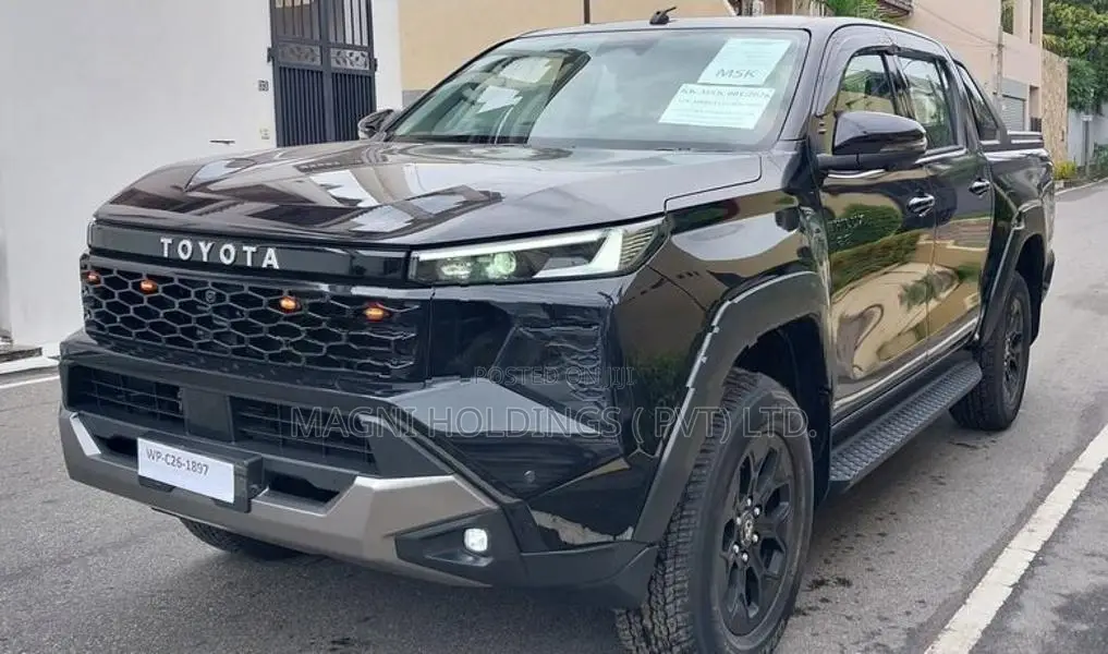Toyota Hilux Travo Overland Plus 2025