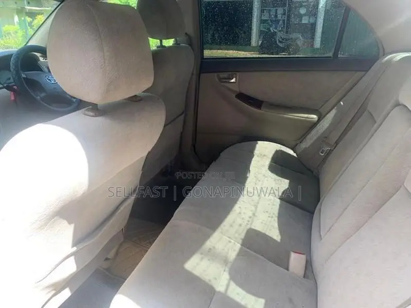Toyota Corolla 121 G Grade 2001