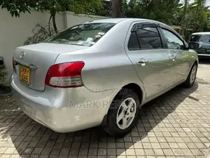 Toyota Belta 2007