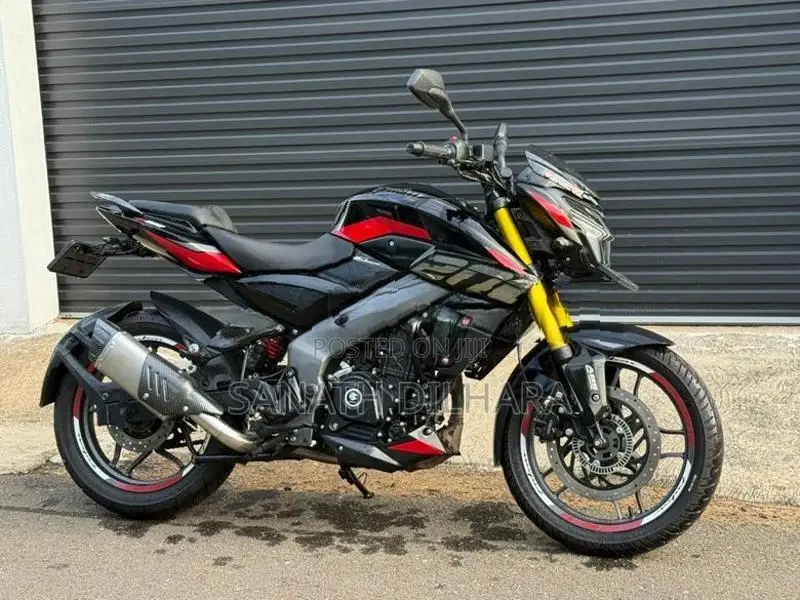Bajaj Pulsar NS200 BS7 2025