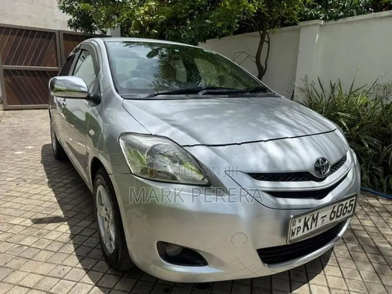 Toyota Belta 2007