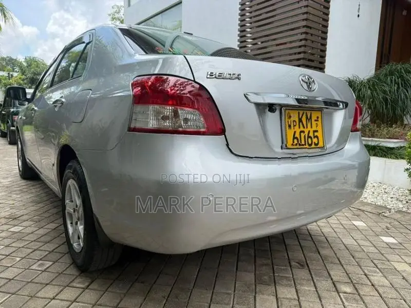 Toyota Belta 2007