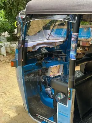 Bajaj RE 2008