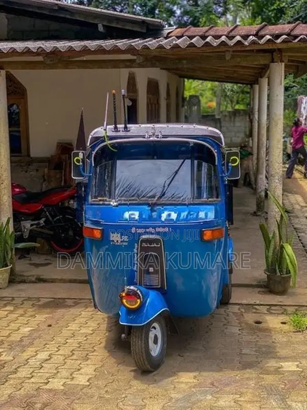 Bajaj RE 2008
