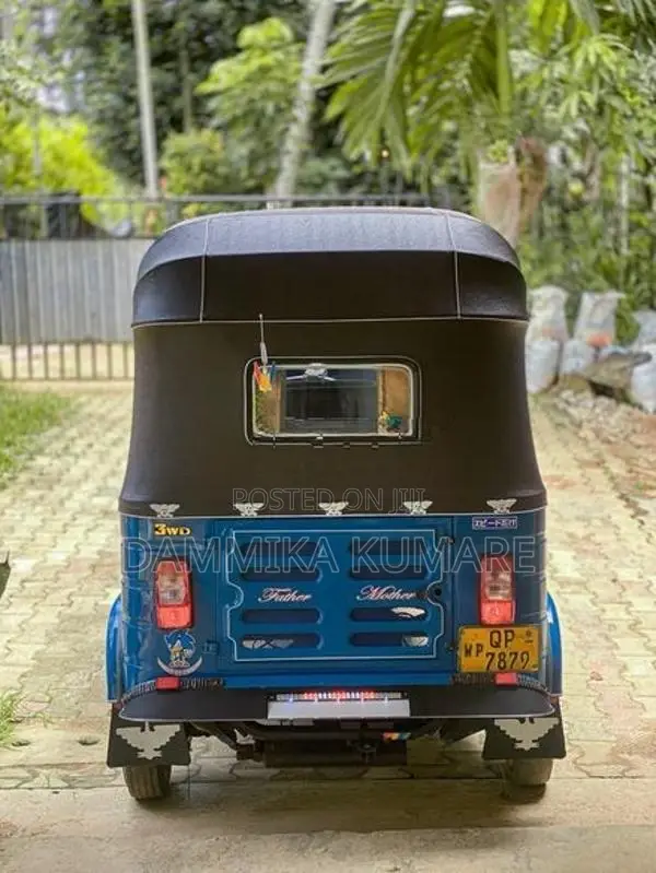 Bajaj RE 2008