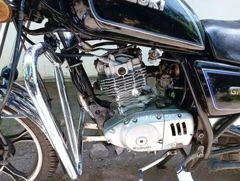 Suzuki GN 125 2011