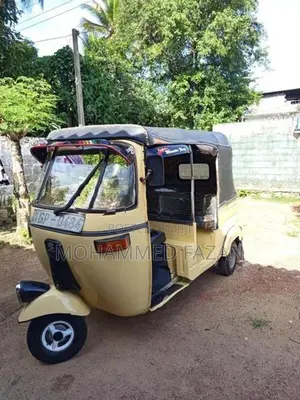 Bajaj RE 2002