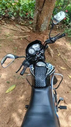 TVS Metro 2015