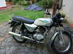 Bajaj Boxer 2004