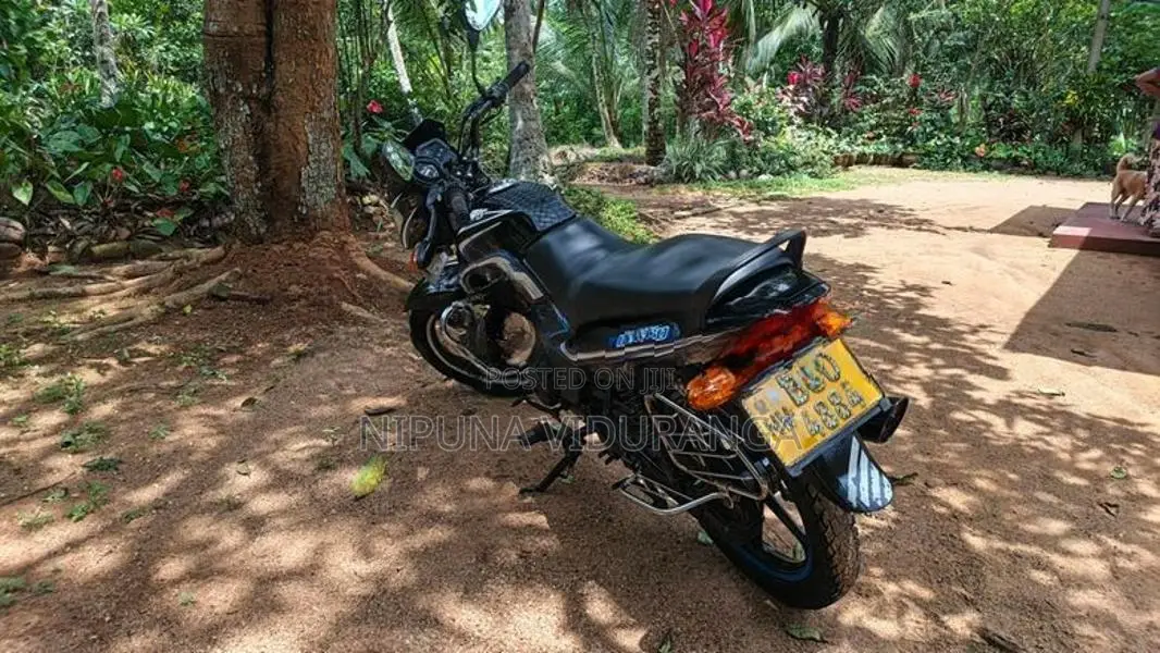 TVS Metro 2015