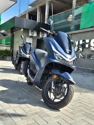Honda PCX160 2025