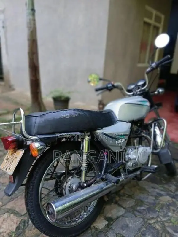 Bajaj Boxer 2004