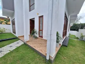 Super Luxury House for Sale in Thalawathugoda