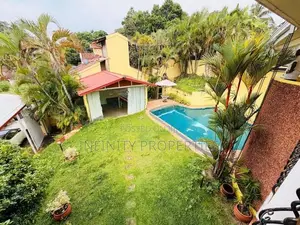 (AFA588) Luxury House With 18 P sale At Rajagiriya
