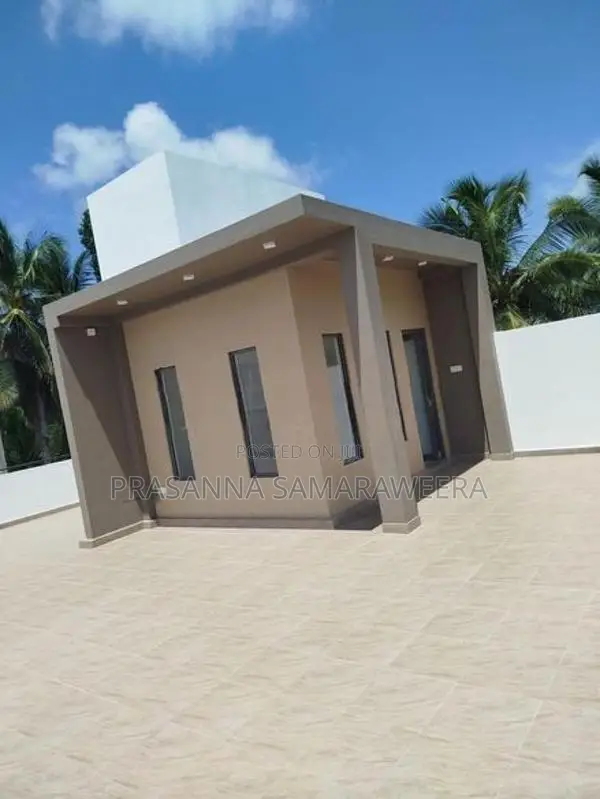 Brand New Modern Super Luxury 2 Storey House for Sale - Piliyandala Ci