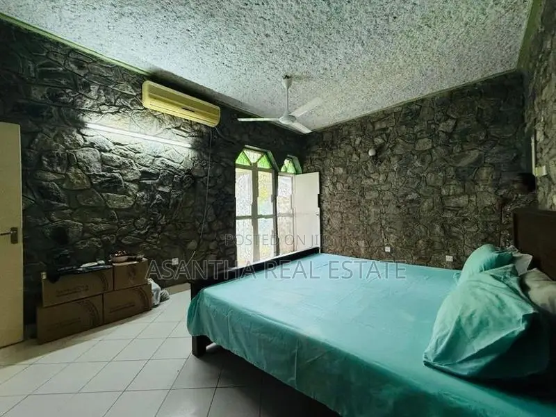 (NNI410) 02 Story House With 11.48 P Sale At Malabe