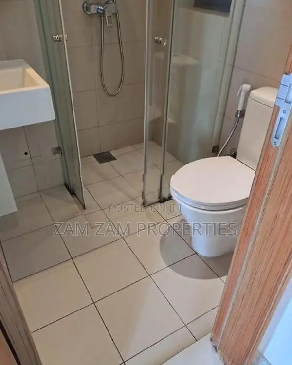 Luxury Apartment For Sale In Hevelock City Colombo 05 ( 4 BHK )