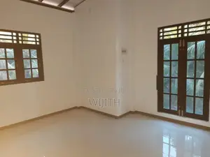 Two Storey House for Sale in Kahathuduwa