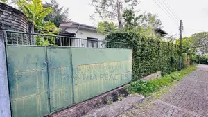 (NNI400) Single Storey House for Sale Thalawathugoda