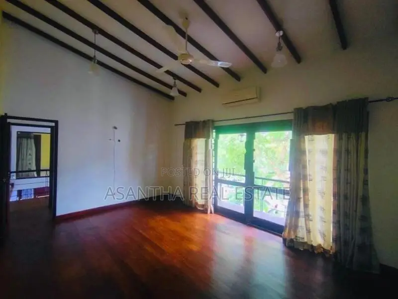 (AF352) 02 Storey House in Mirihana Nugegoda