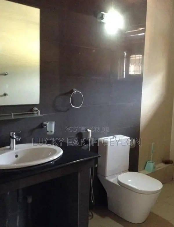 Kotte, 2 Story, Unfurnished Office Space For Rent (MG1198)
