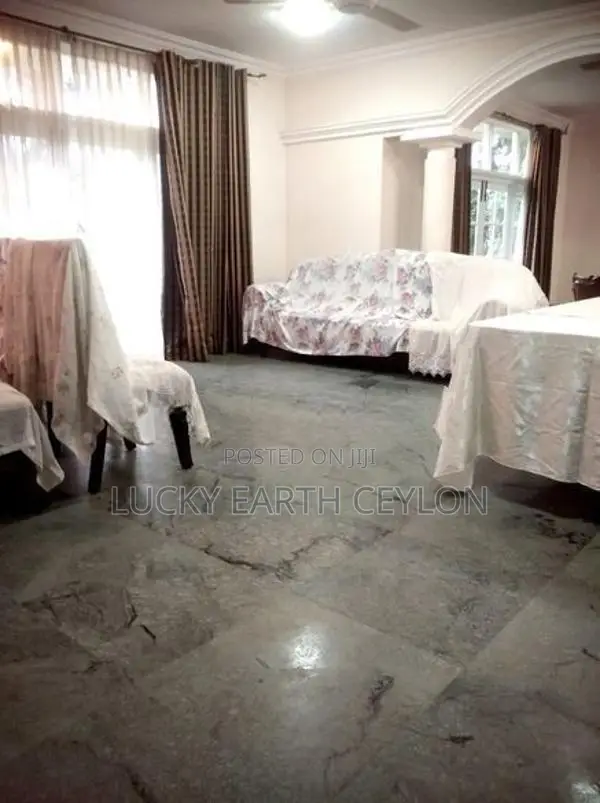 Malabe ,Unfurnished Spacious 2 Storey Beautiful House For Rent (NZM105