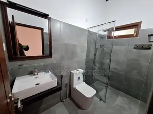 අතුරුගිරිය අලුතම් නිවසක් ව්කිනිමට