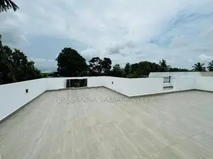 පිලියන්දල නගර ආසන්නයේ නිවස විකිණීමට
