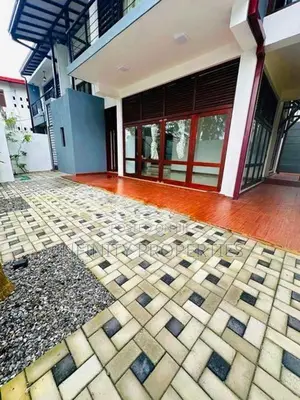 (AFA593) 02 Story house in Mirihana Nugegoda