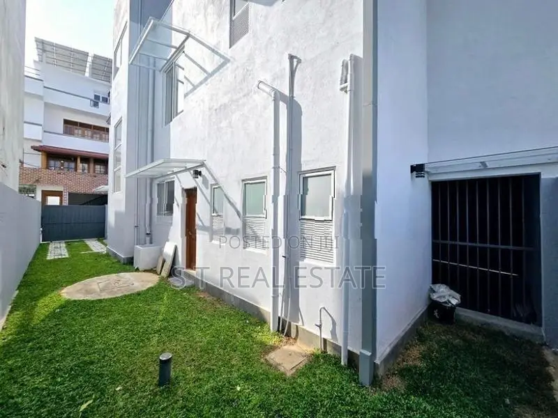 Brand New Luxury 3 Story House For Sale In Mount Lavinia